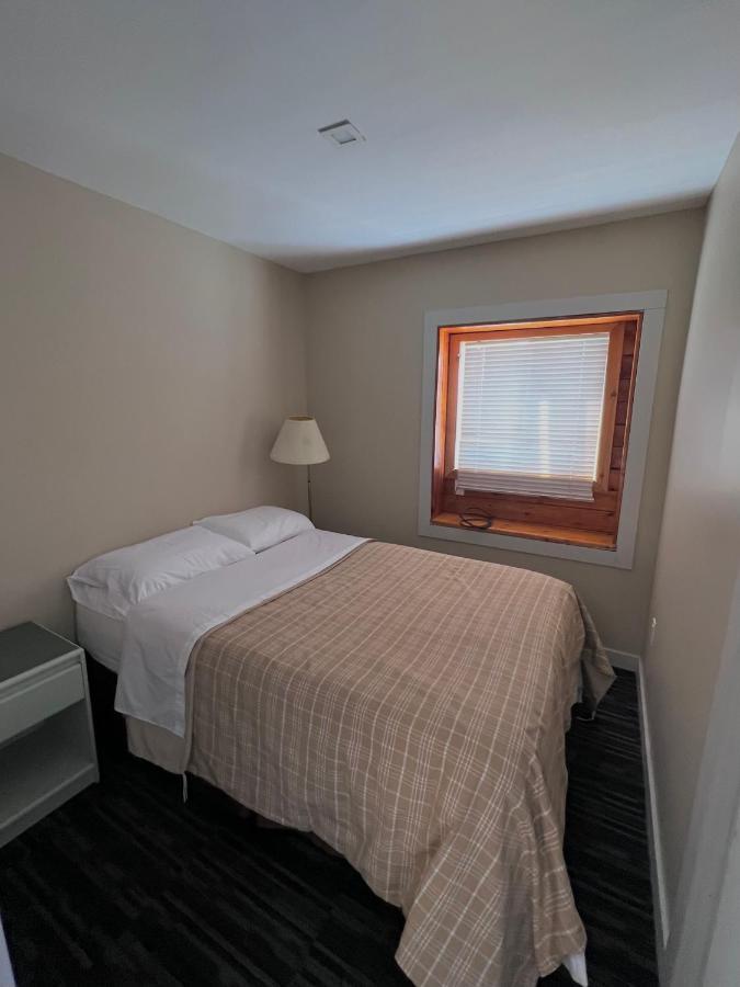 Hwy 17 Hotel Wawa Kültér fotó